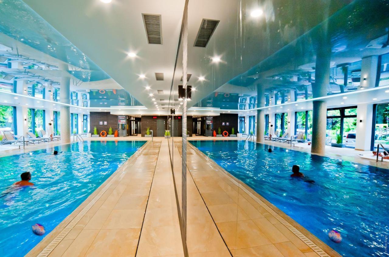 Porty B103 Nadmorskie Tarasy Pool Sauna Parking Kołobrzeg Kültér fotó